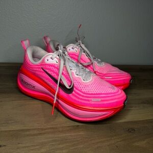Nike Women's Vibrant Pink Athletic Shoes
